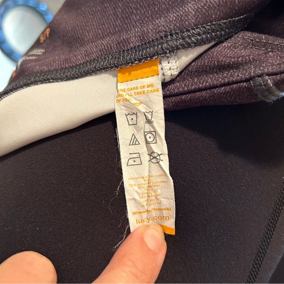 Lucy.com Yoga Pants - Picture 5 of 8